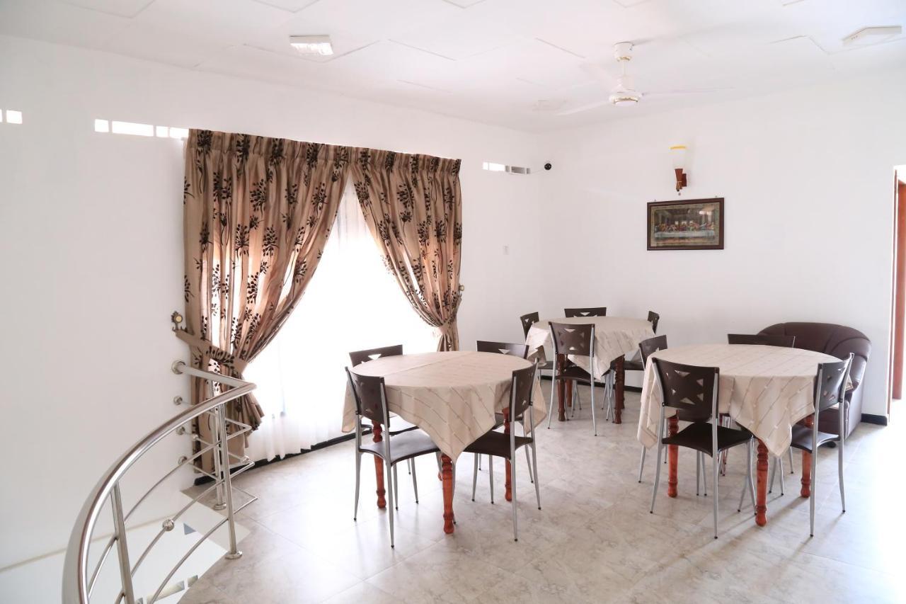 Yaarl Holiday Jaffna Kültér fotó