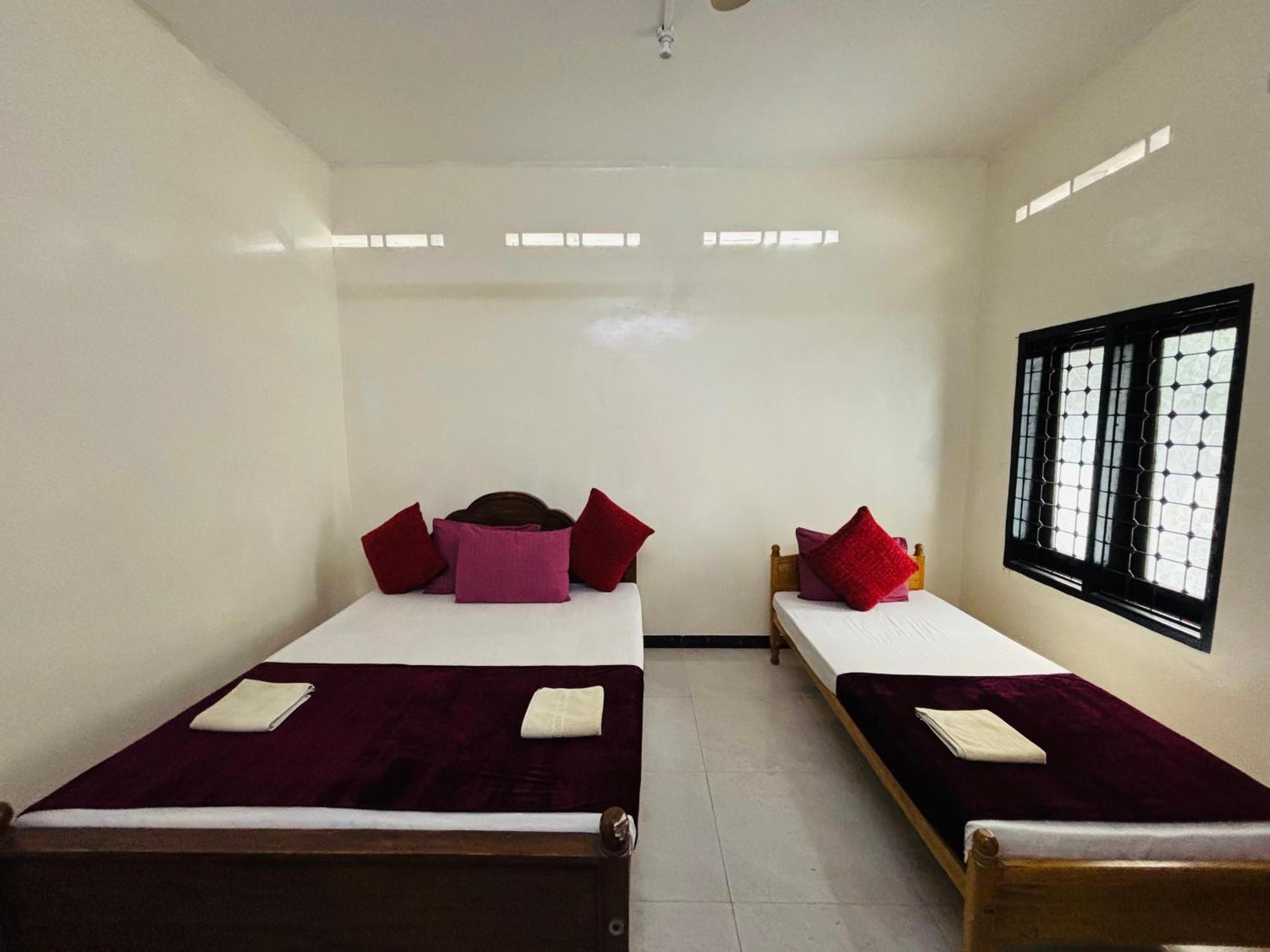 Yaarl Holiday Jaffna Kültér fotó